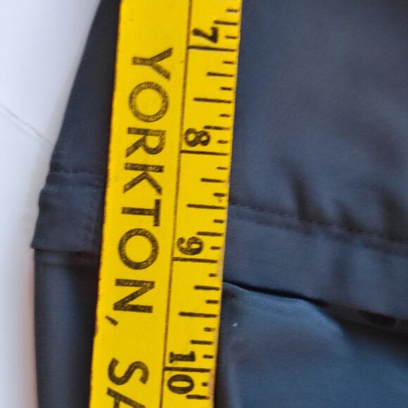 Eddie Bauer outdoor convertible pants women's size 2 grey 9" shorts - Picture 13 of 15